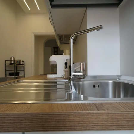 Apartament Ely House *