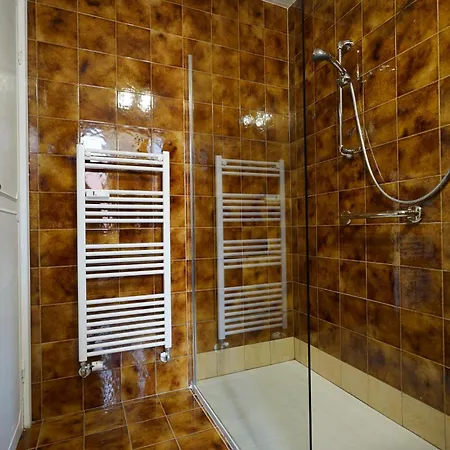 Apartament Ely House