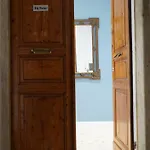 Ely House Apartament *