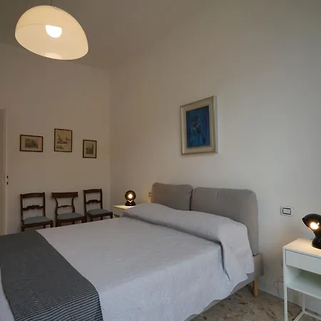 Apartament Ely House