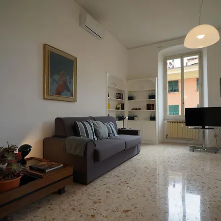 Apartament Ely House